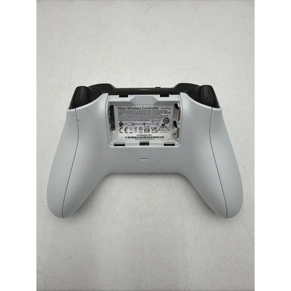 Microsoft Xbox One Series X S Wireless Controller White 1914 TESTED No Battery